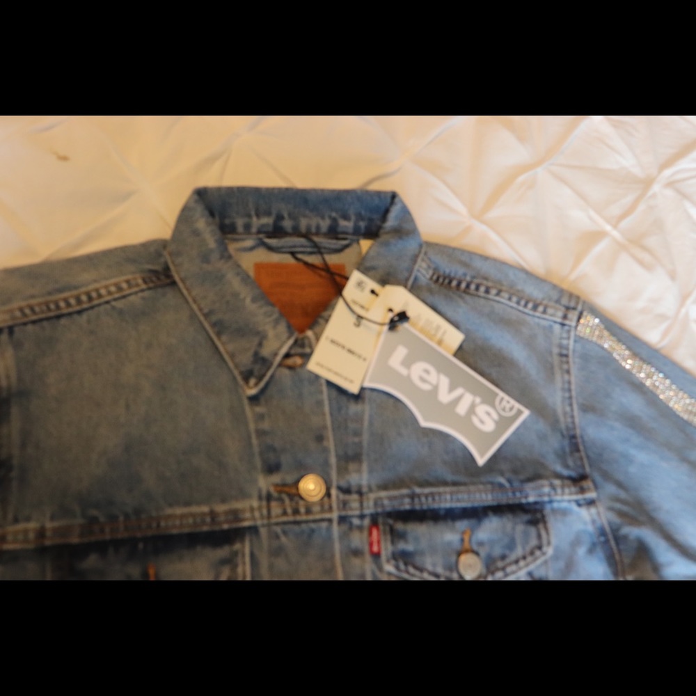 Levi’s women’s trucker jacket /embellished sleeves - Picture 4 of 15